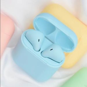 Bluetooth earbuds - light blue - New in Box
